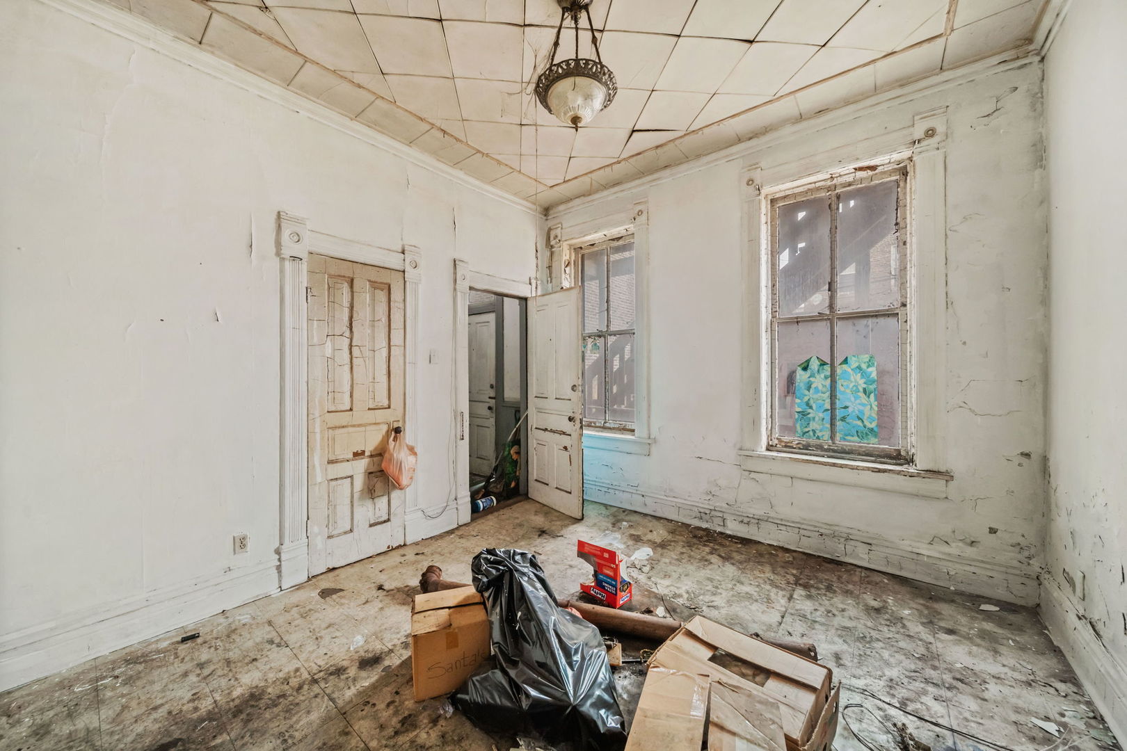 2236 West 19th Street Chicago, IL 60608 - Photo 22 of 40 a living room with furniture
