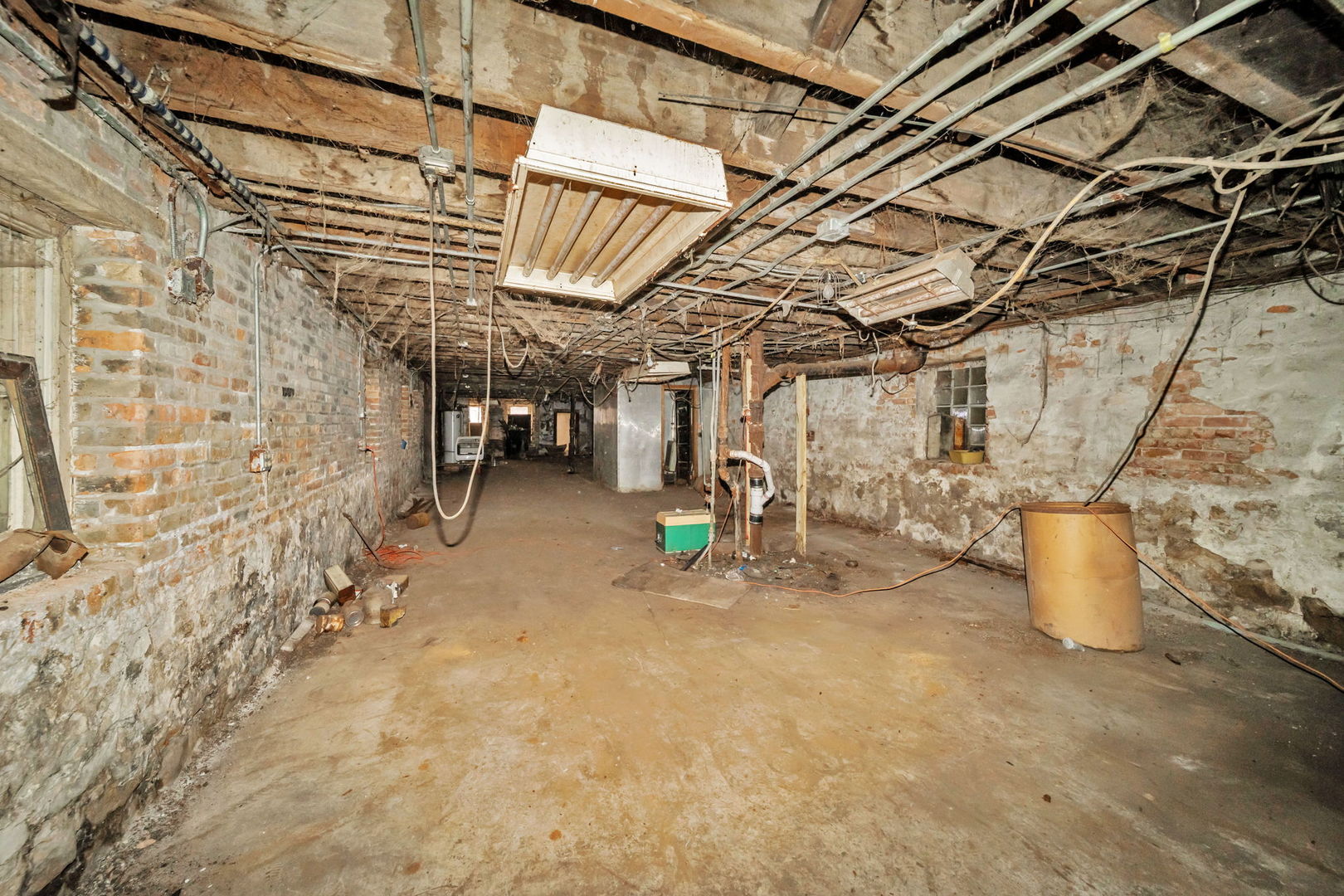 2236 West 19th Street Chicago, IL 60608 - Photo 33 of 40 a view of a bike garage