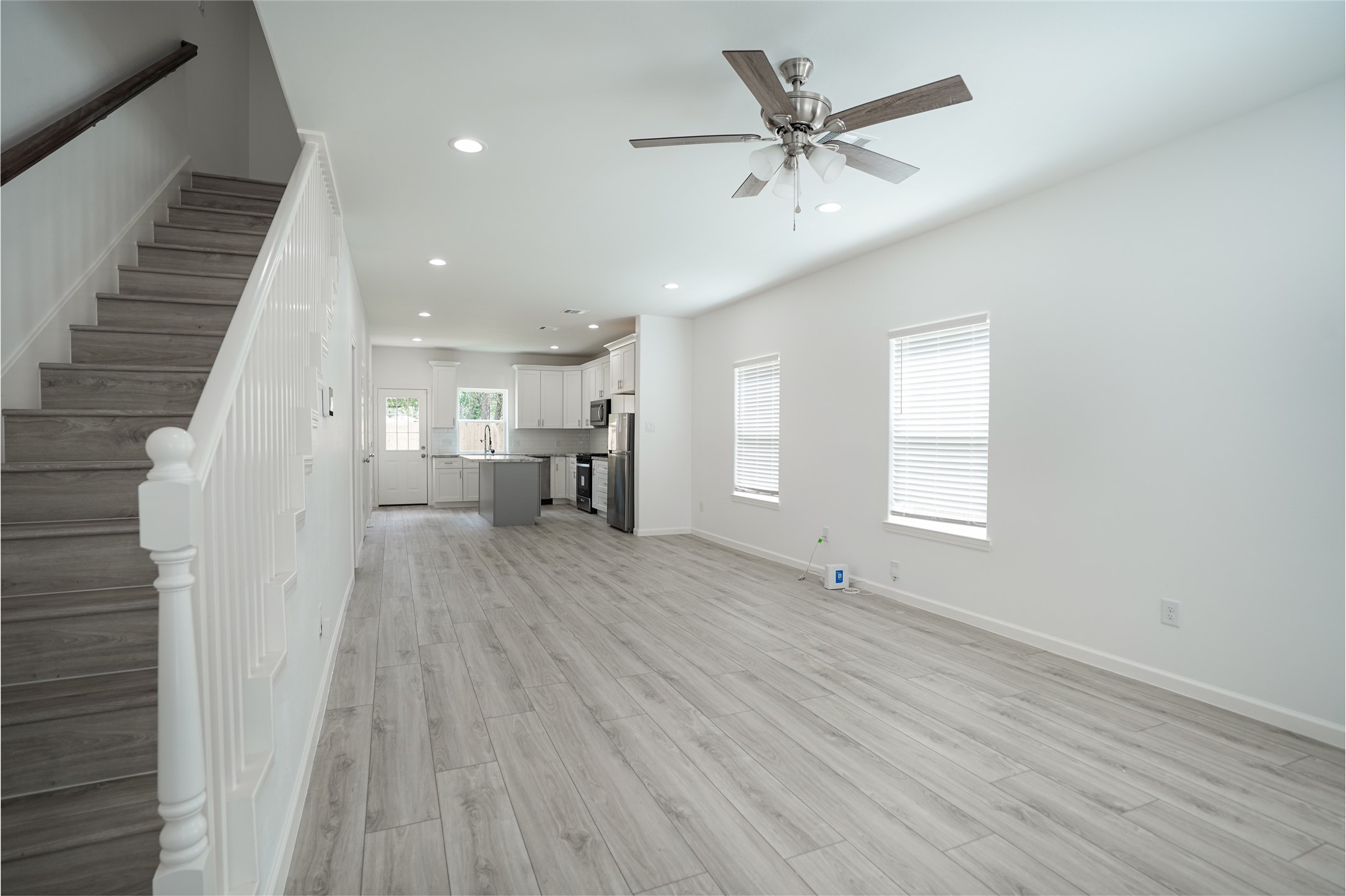 7914 Laura Koppe Road, Unit B Houston, TX 77028 - Photo 2 of 14