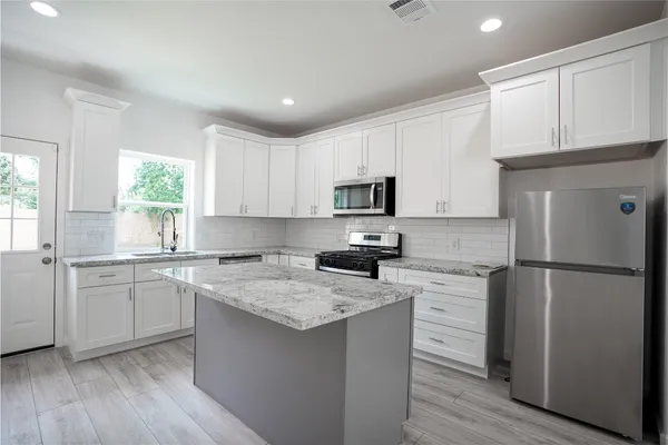 $1,850 | 7914 Laura Koppe Road, Unit B, Houston, TX 77028