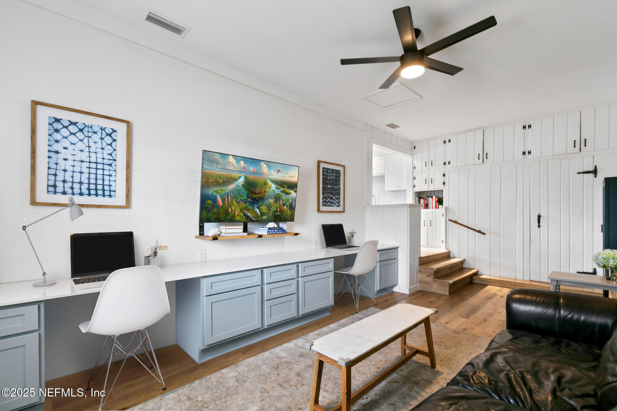 452 Sargo Road Atlantic Beach, FL 32233 - Photo 26 of 74 Living Room with built in desks