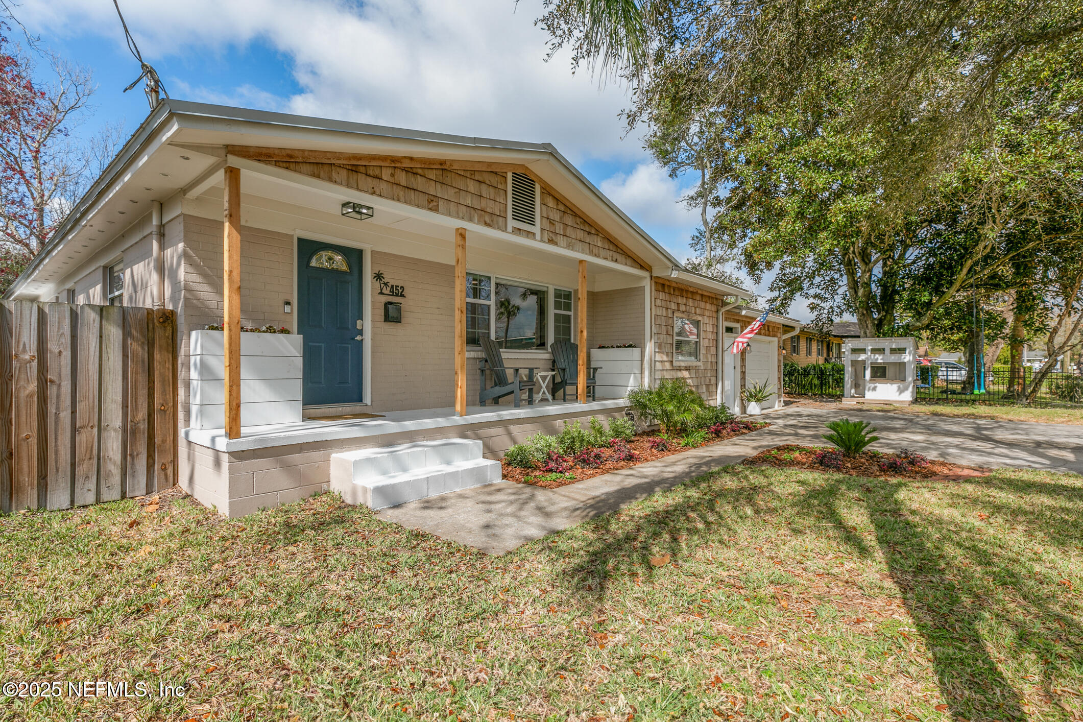 452 Sargo Road Atlantic Beach, FL 32233 - Photo 4 of 74 Front Porch