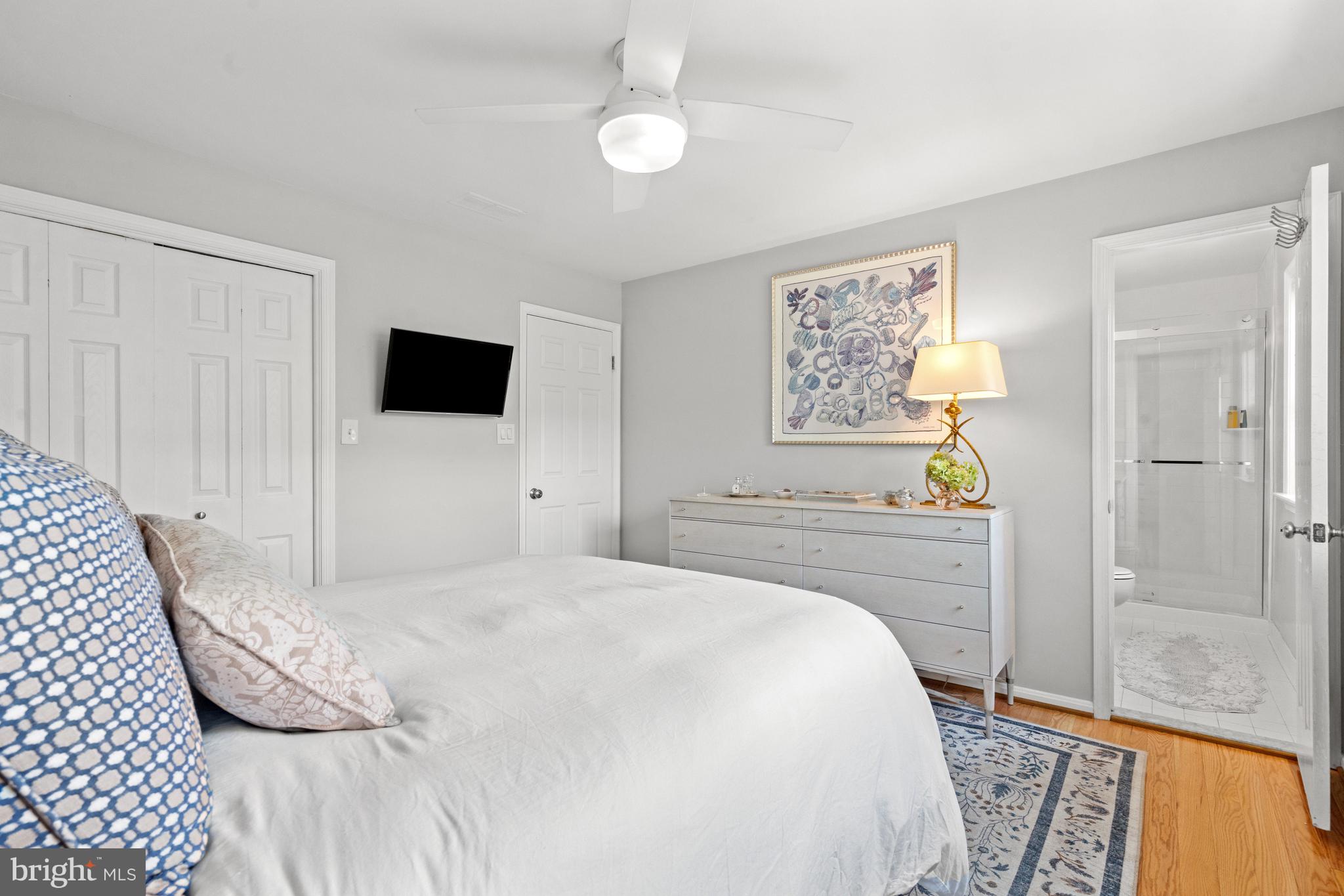 6691 Fairfax Road, Unit 80 Chevy Chase, MD 20815 - Photo 11 of 22 Primary Suite with Walk-in Closet & En-suite Bath