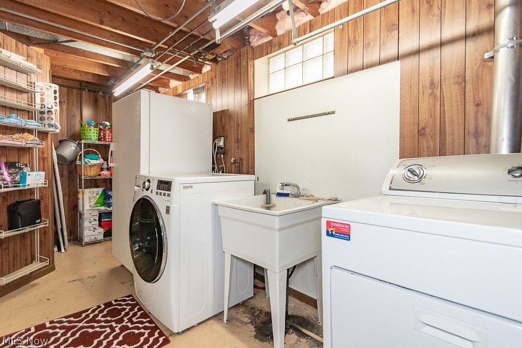 1140 Elmwood Road Cleveland, OH 44124 - Photo 26 of 29 Lower level laundry and storage area