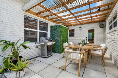 $715,000 | 1001 Northeast 16th Street, Fort Lauderdale, FL 33304