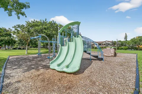 $715,000 | 1001 Northeast 16th Street, Fort Lauderdale, FL 33304