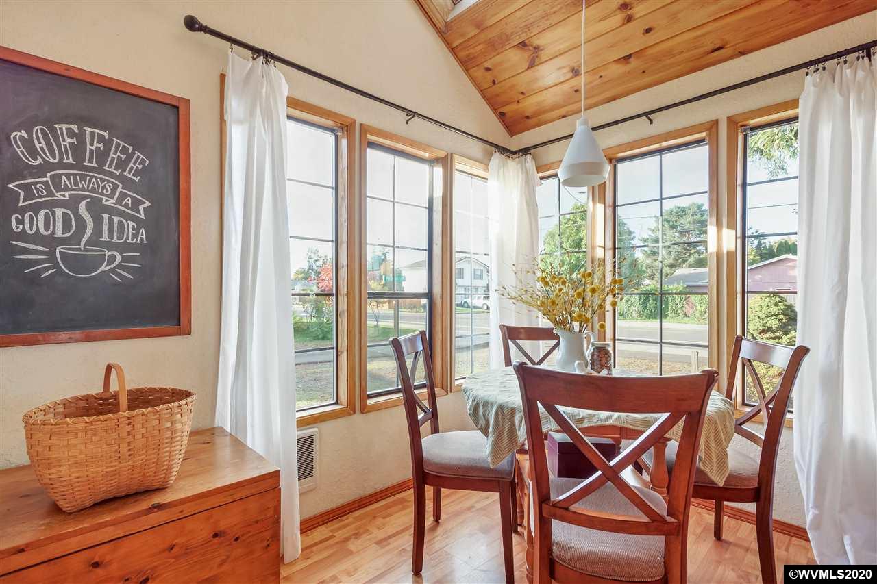 4460 Auburn Road Northeast Salem, OR 97301 - Photo 15 of 40 Gallery Image 15