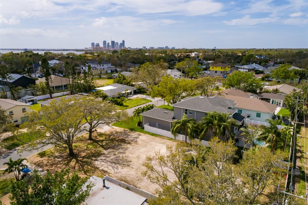 446 Rafael Boulevard Northeast St. Petersburg, FL 33704 - Photo 9 of 20 a view of a city