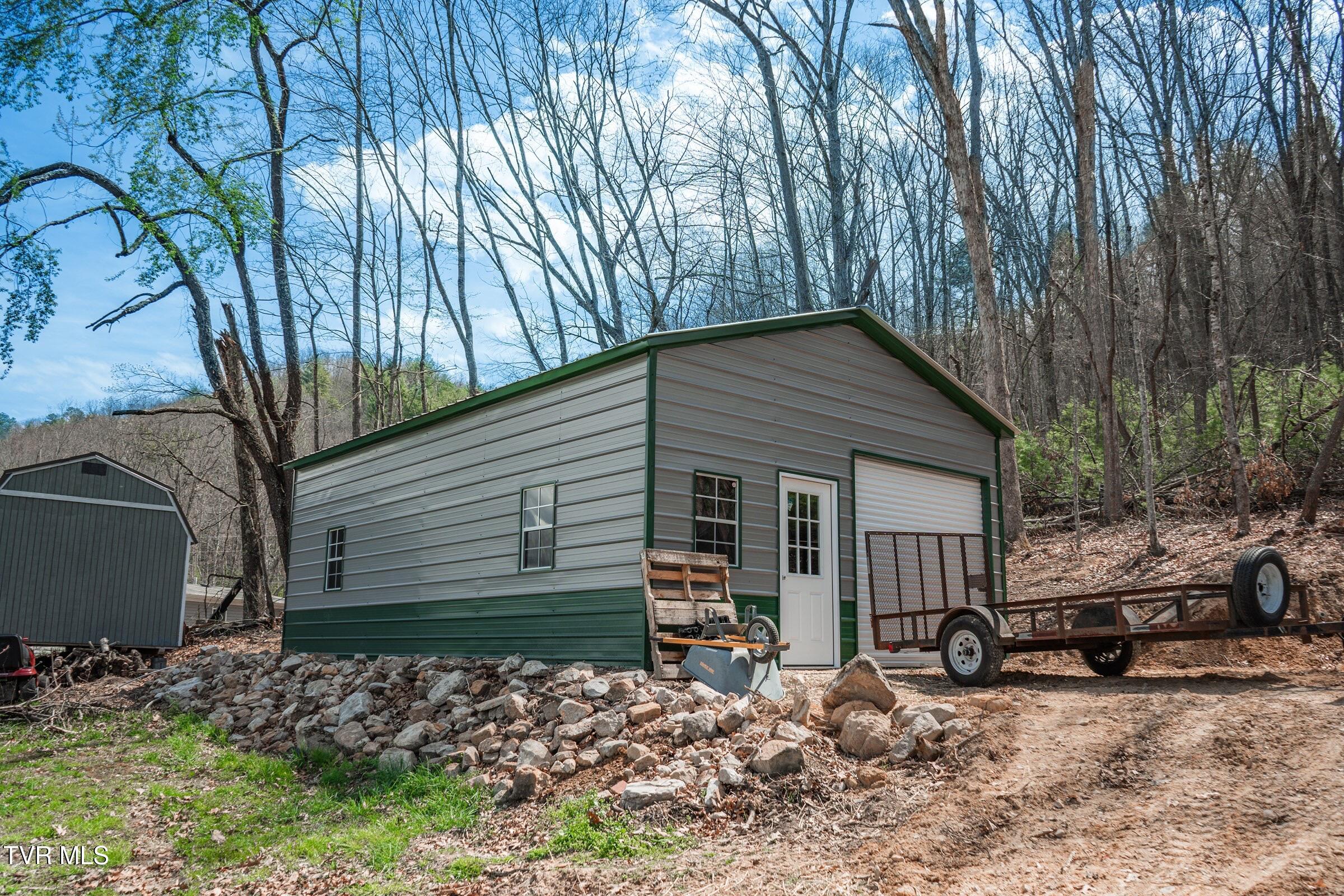 1144 Myrtle Drive Butler, TN 37640 - Photo 29 of 36 Garage 1-compressed