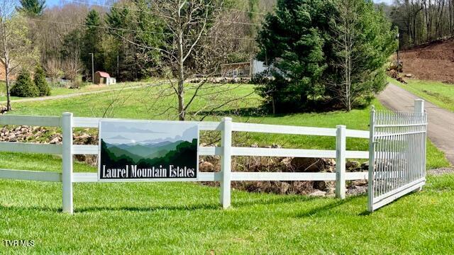 1144 Myrtle Drive Butler, TN 37640 - Photo 3 of 36 IMG_7405