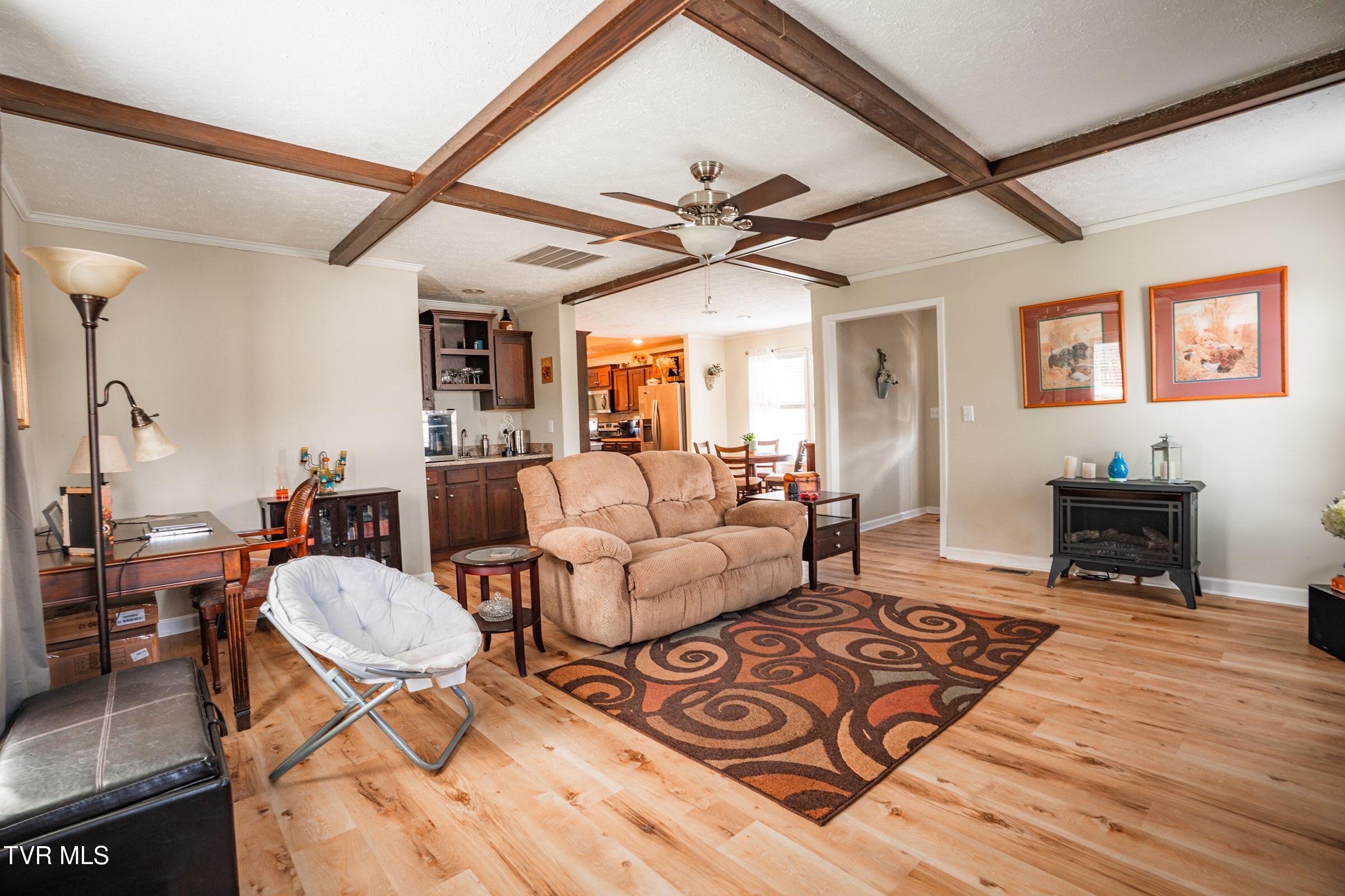 1144 Myrtle Drive Butler, TN 37640 - Photo 6 of 36 Den 1-compressed