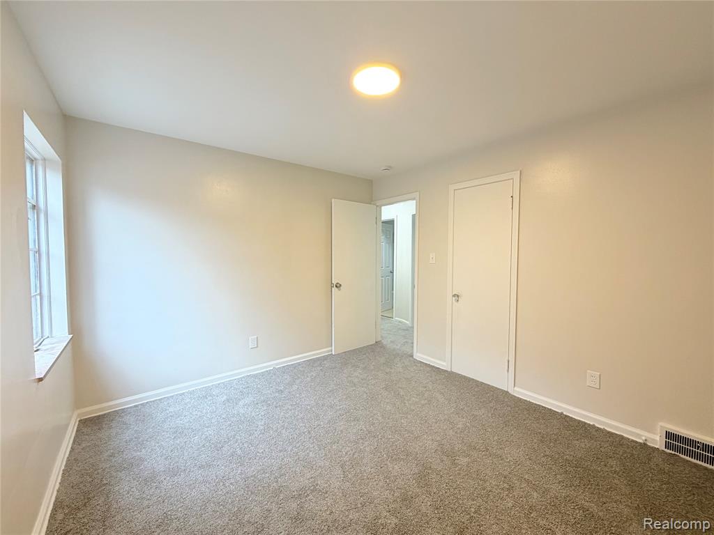 9832 Balfour Road Detroit, MI 48224 - Photo 10 of 10