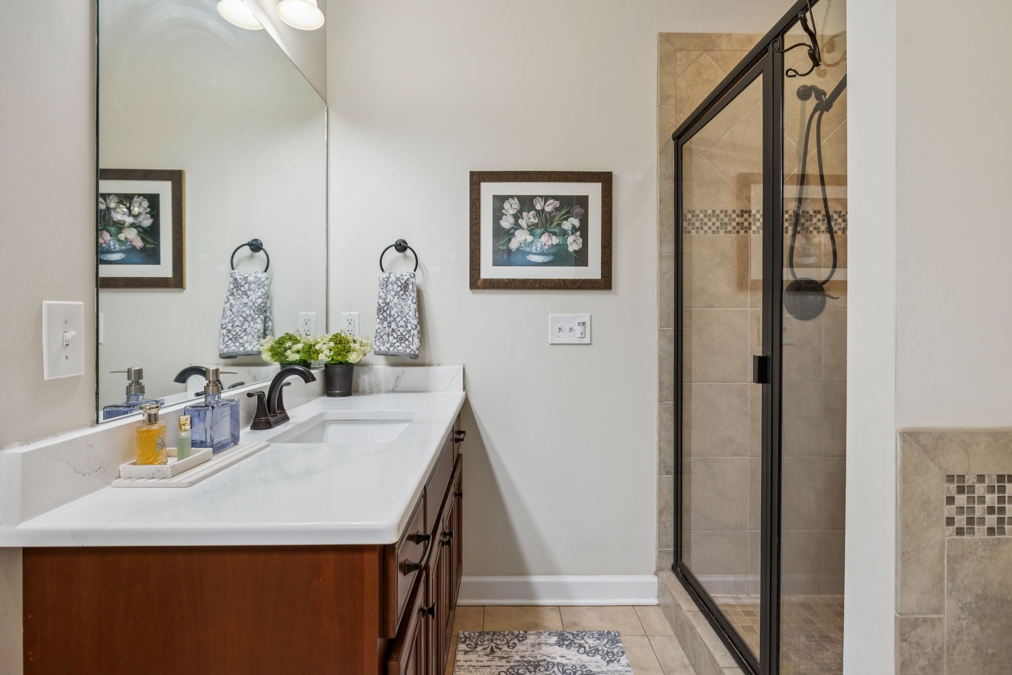 323 Amazonway Ridge Murfreesboro, TN 37130 - Photo 19 of 41 a view of a dining room with furniture and a potted plant