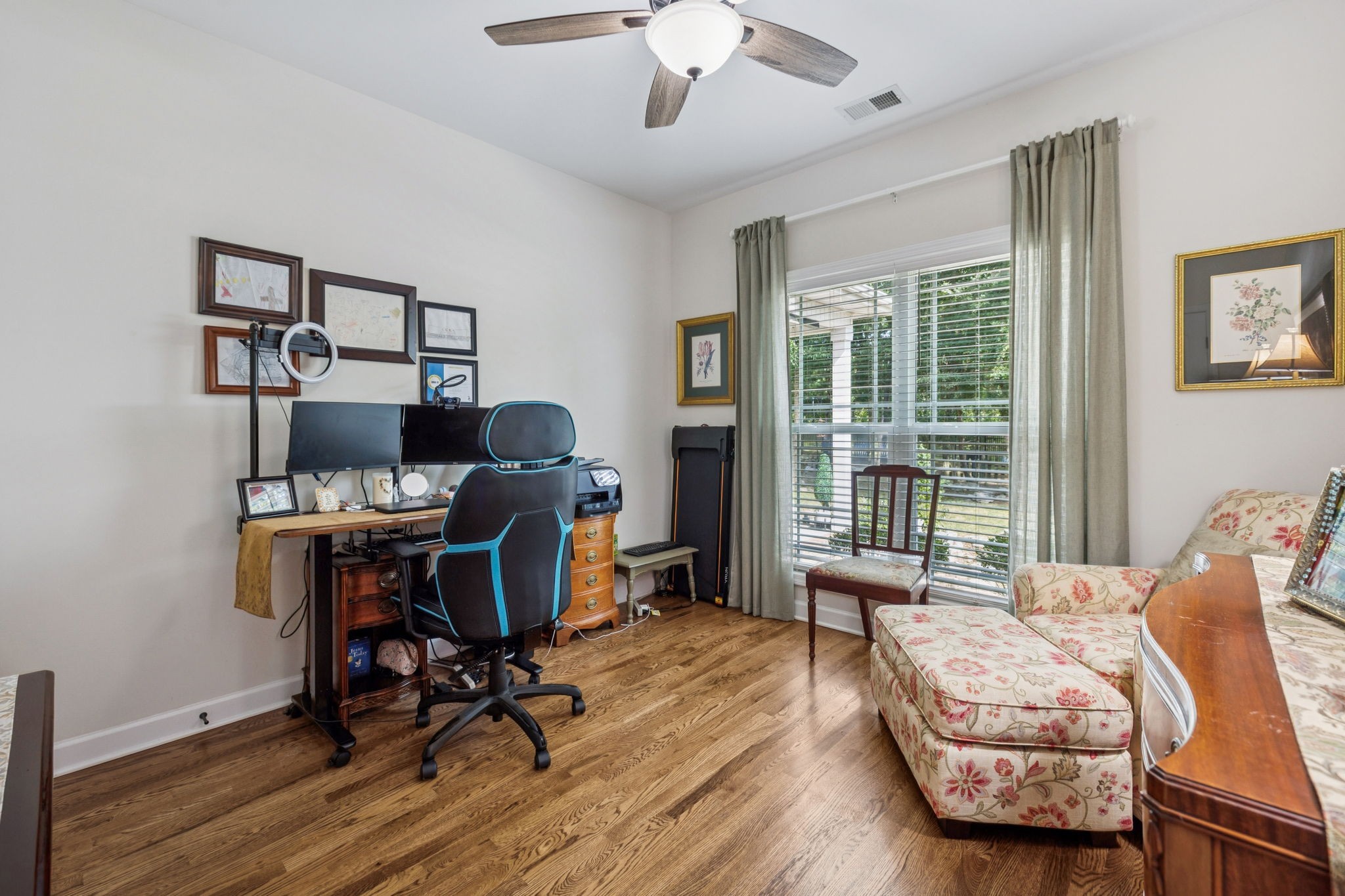 323 Amazonway Ridge Murfreesboro, TN 37130 - Photo 22 of 41 a living room with furniture and a window