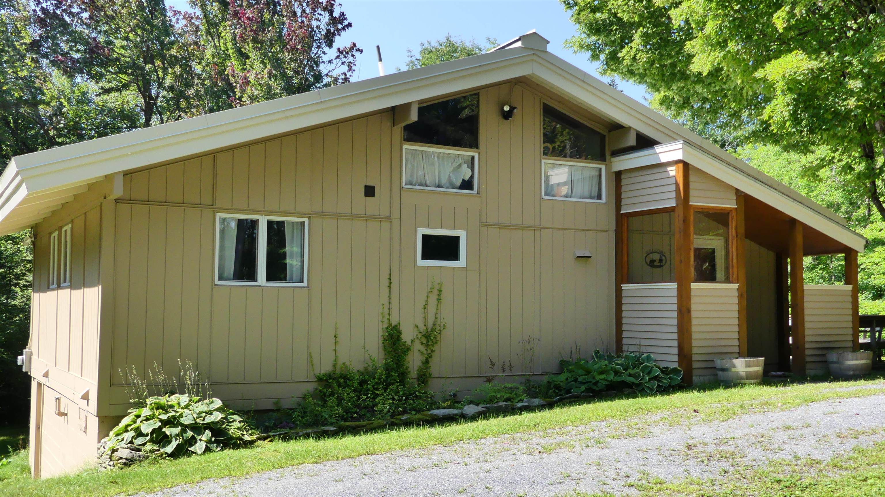 152 Old Town Road Wilmington, VT 05363 - Photo 1 of 15