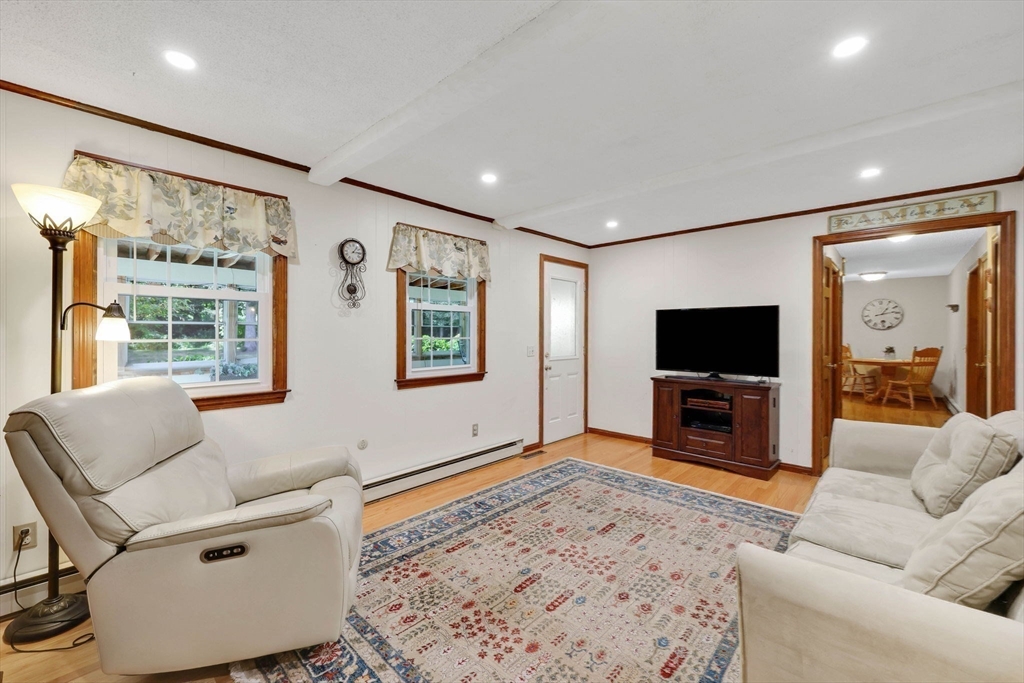 169 Chilson Road West Springfield, MA 01089 - Photo 19 of 42