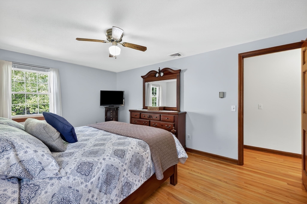 169 Chilson Road West Springfield, MA 01089 - Photo 24 of 42