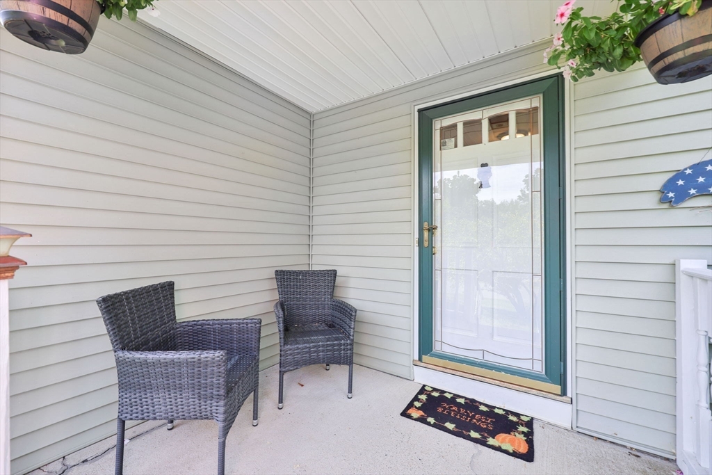 169 Chilson Road West Springfield, MA 01089 - Photo 4 of 42