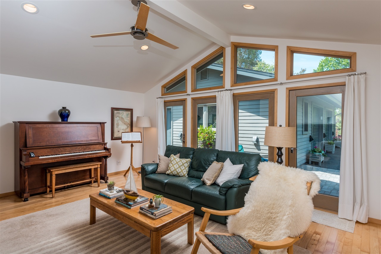 2139 Ranch View Terrace Encinitas, CA 92024 - Photo 11 of 25