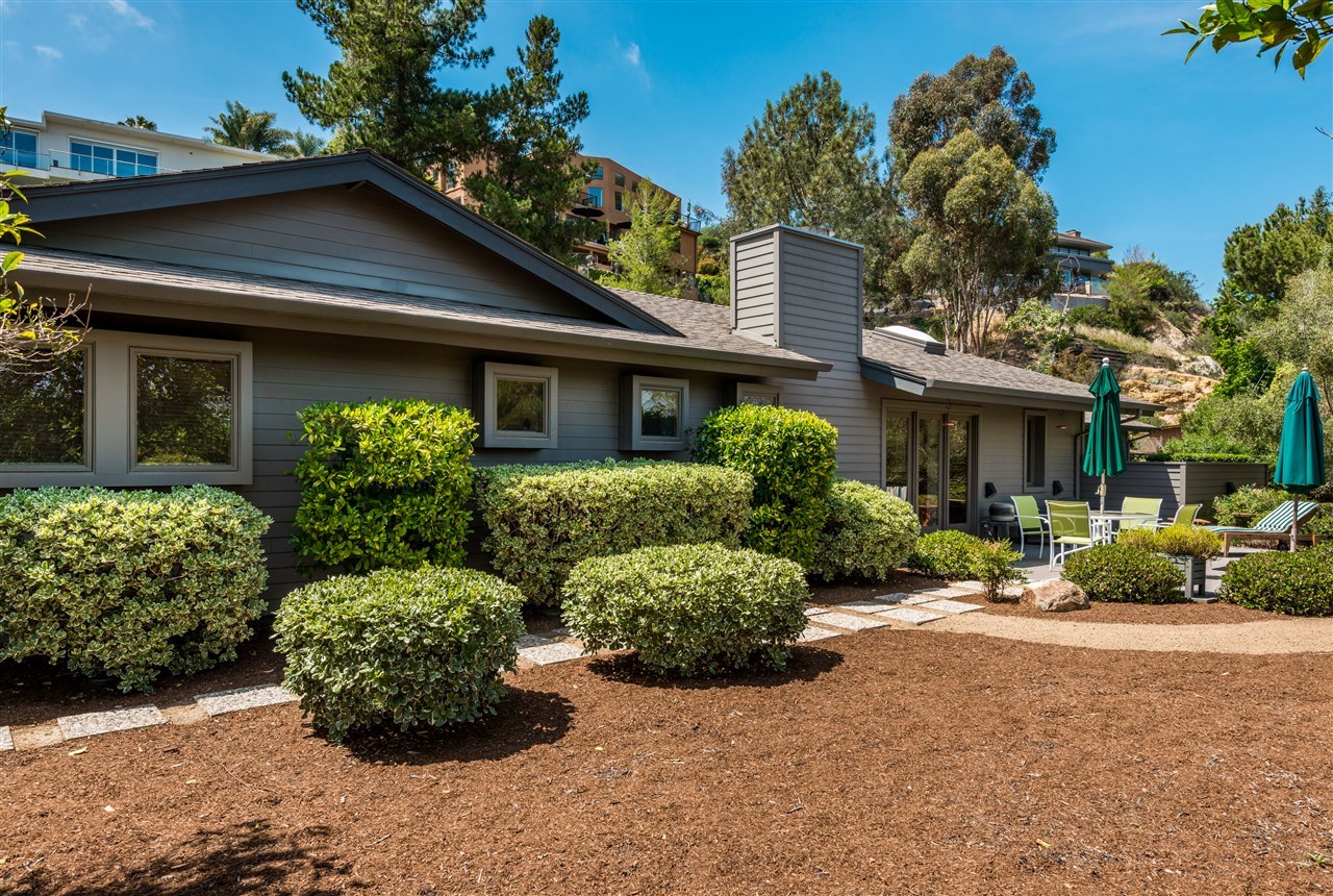 2139 Ranch View Terrace Encinitas, CA 92024 - Photo 23 of 25