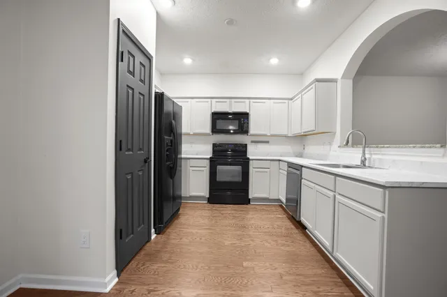 $370,000 | 1034 Ashmore Drive, Nashville, TN 37211