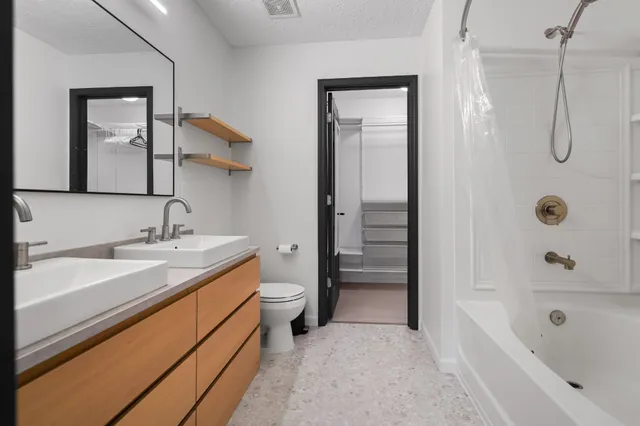 $370,000 | 1034 Ashmore Drive, Nashville, TN 37211