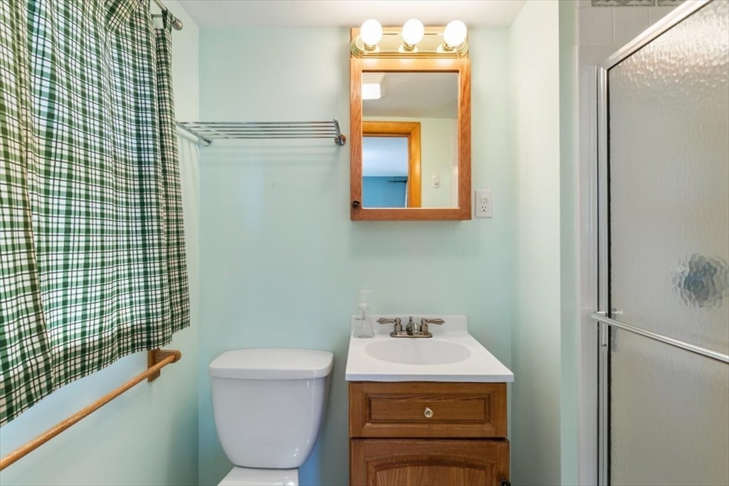 43 Old Rockingham Road Salem, NH 03079 - Photo 15 of 30 Gallery Image 15