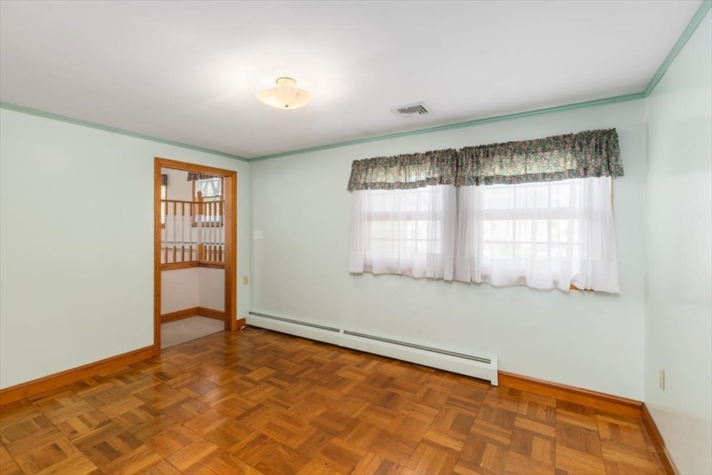 43 Old Rockingham Road Salem, NH 03079 - Photo 20 of 30 Gallery Image 20