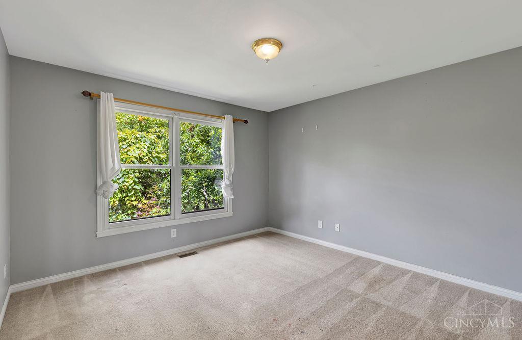 8270 Weller Road Montgomery, OH 45242 - Photo 22 of 38 Gallery Image 22