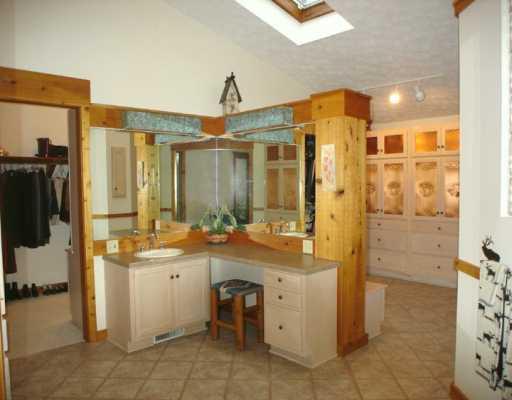 277 Linnwood Road Eighty Four, PA 15330 - Photo 6 of 8 Master Bath/Spa.