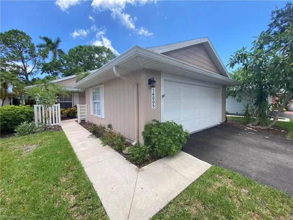 $2,150 | 14805 Crooked Pond Court, Fort Myers, FL 33908