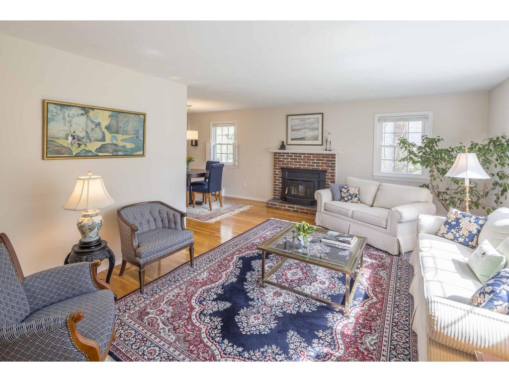636 Central Road Rye, NH 03871 - Photo 3 of 25