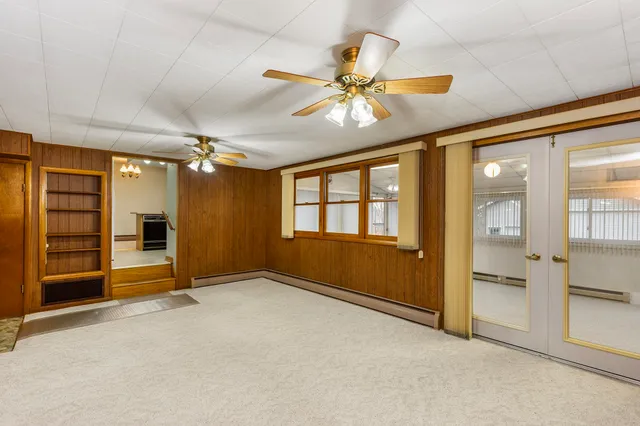 $325,000 | 202 Wisconsin Street, Wonewoc, WI 53968