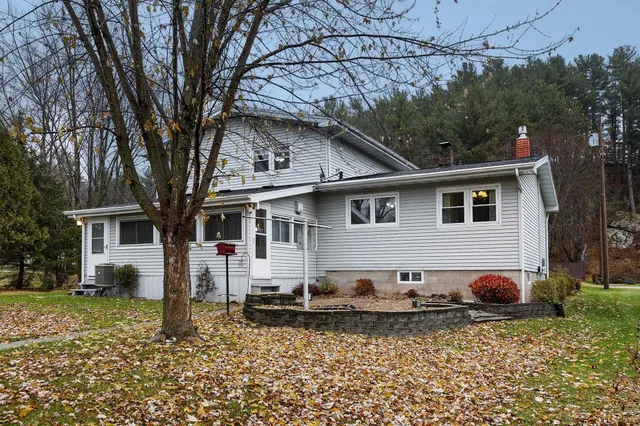 $325,000 | 202 Wisconsin Street, Wonewoc, WI 53968