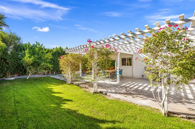 a view of an outdoor space and a yard