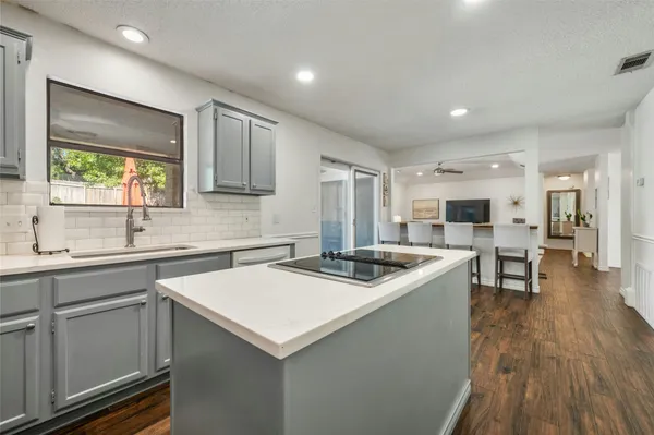 $2,900 | 118 Copperleaf Road, Lakeway, TX 78734