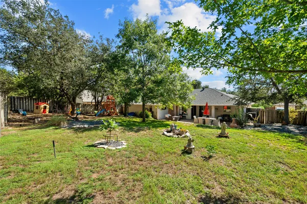 $2,900 | 118 Copperleaf Road, Lakeway, TX 78734