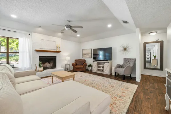 $2,900 | 118 Copperleaf Road, Lakeway, TX 78734