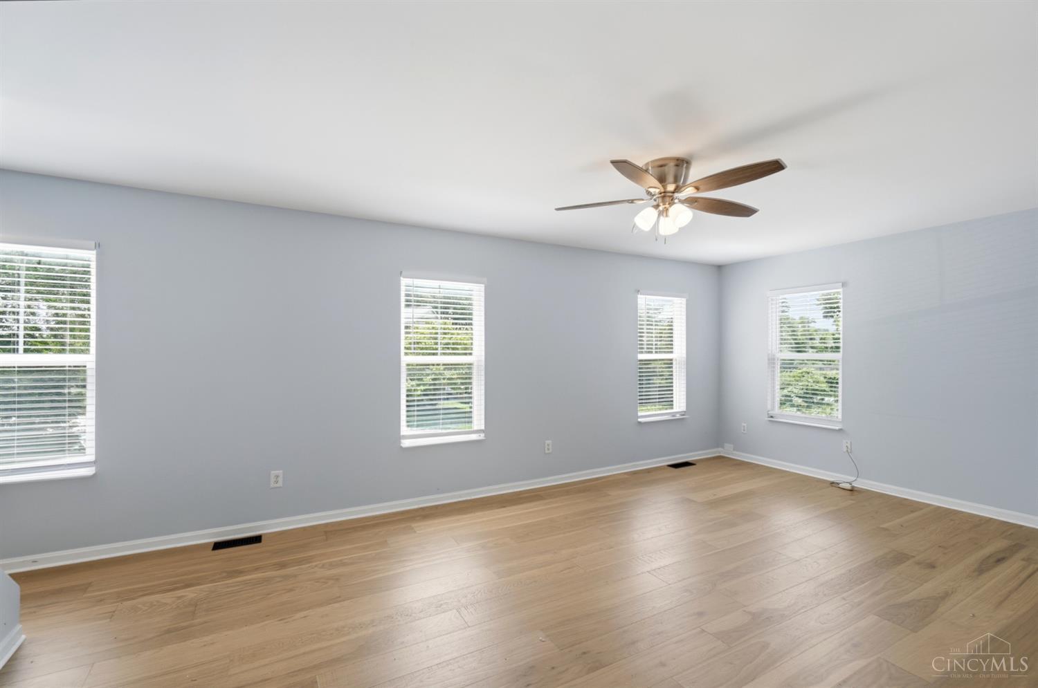 2580 Riverside Drive Cincinnati, OH 45202 - Photo 6 of 36