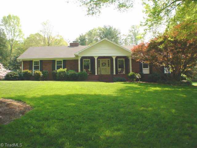 605 Friar Tuck Road Winston-Salem, NC 27104 - Photo 1 of 9 Exterior Front.