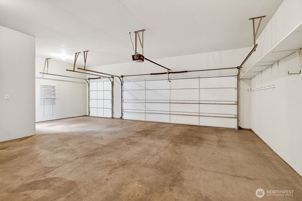 1845 Maple Street, Unit 26 Wenatchee, WA 98801 - Photo 36 of 40 a view of a garage