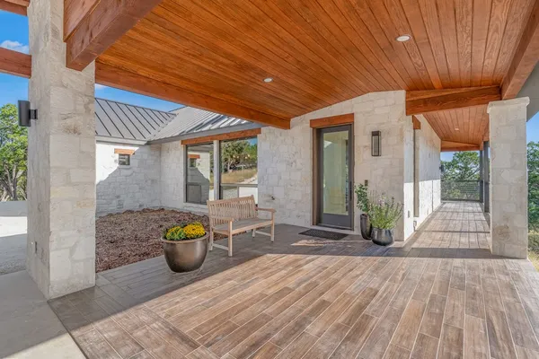 $1,649,500 | 199 Hermosa Road Southwest, Hunt, TX 78024