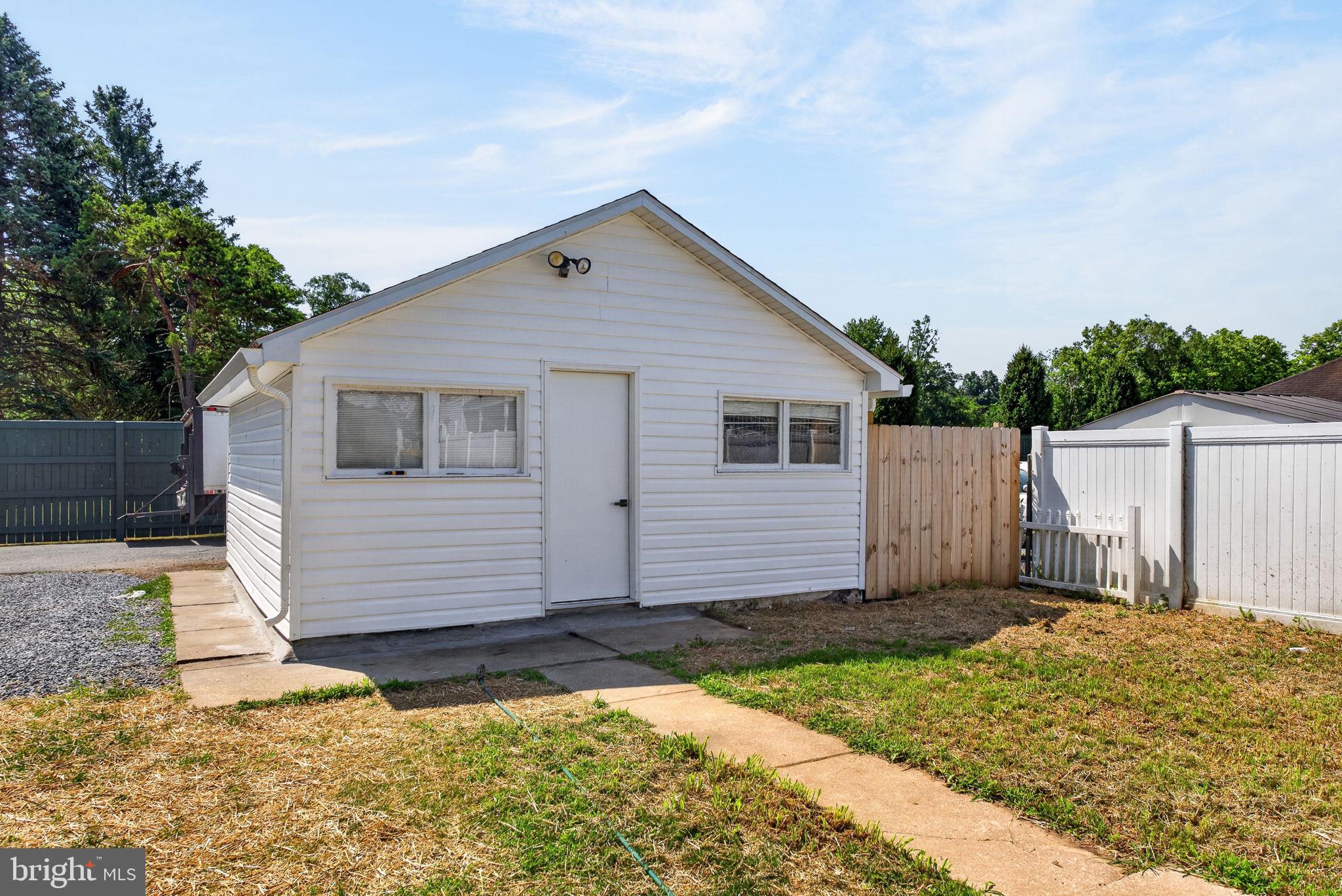 416 East Derry Road Hershey, PA 17033 - Photo 34 of 35