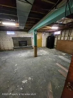 a view of a garage