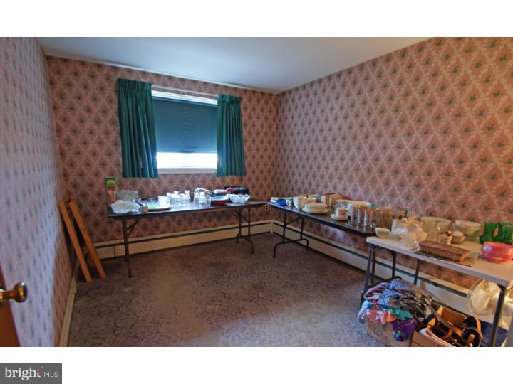 1352 Midland Road Conshohocken, PA 19428 - Photo 5 of 11 Bedroom 2