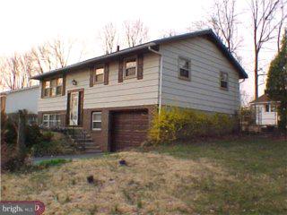 2331-25 Berkley Road Reading, PA 19605 - Photo 3 of 6