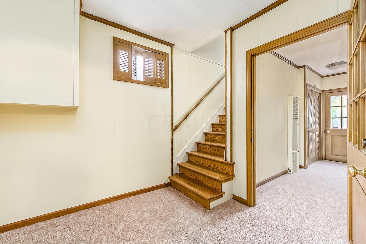 2680 Charing Road Columbus, OH 43221 - Photo 18 of 46