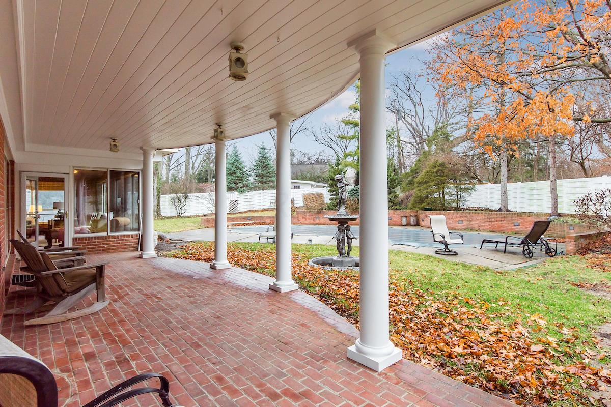 2680 Charing Road Columbus, OH 43221 - Photo 43 of 46