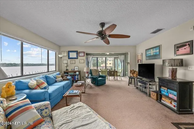 $489,900 | 99 Broad River Place, Unit 3206, Welaka, FL 32193