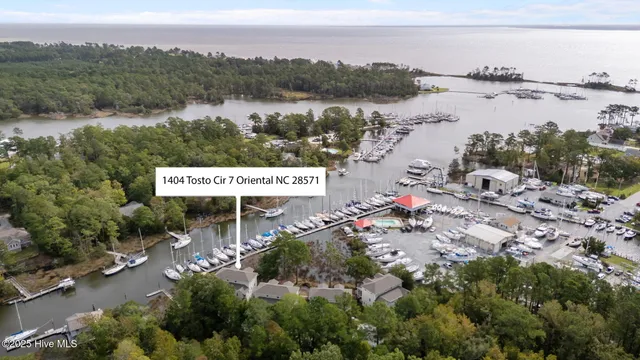 $409,000 | 1404 Tosto Circle, Unit 7, Oriental, NC 28571